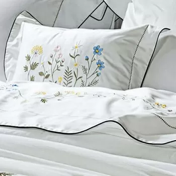 imagem de Almofada Avulsa 300 Fios Bordado Sereno 35x45cm - Marken Fassi