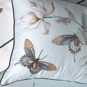 imagem de Almofada Avulsa 300 Fios Villa Reale 30x50cm - Trussardi