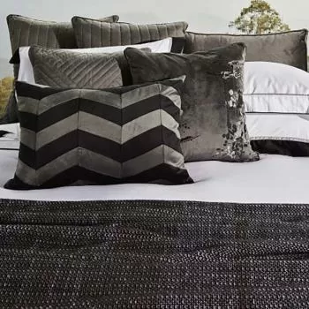 imagem de Almofada Avulsa Veludo Geométricos Araucária 40x60cm - Muguet Home