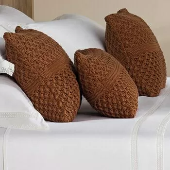 imagem de Almofada Decorativa Tricot Borgo 30x50cm - Trussardi