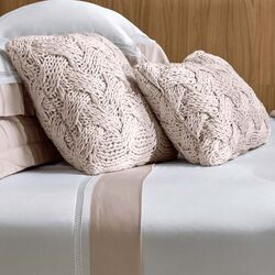 imagem de Almofada Decorativa Tricot Ferrucci 30x50cm - Trussardi
