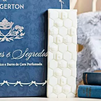 imagem de Barra de Cera Perfumada Bridgerton Hortênsias e Segredos 50g - Dani Fernandes