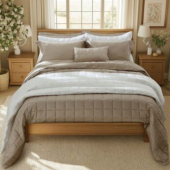 imagem de Colcha Extra Queen com Almofada 300 Fios Le Constantine - Marken Fassi