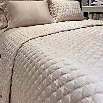 imagem de Colcha Queen 300 Fios Bordada Charlotte - Domani