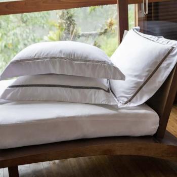 imagem de Fronha 50x70cm 700 Fios Treviso Avulsa - Artelass�