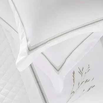 imagem de Jogo de Cama Queen 300 Fios Bordado Nuance - Casa K
