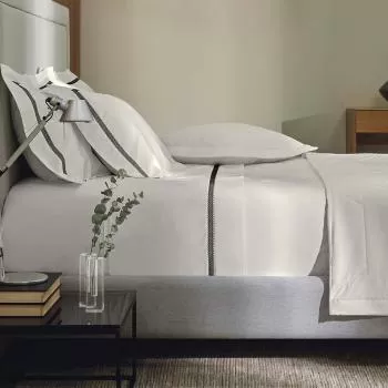 imagem de Jogo de Cama Queen 300 Fios Capitale - Trussardi