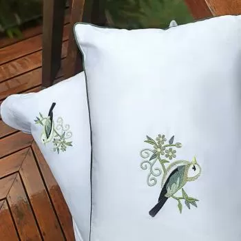 imagem de Kit Fronha 50x70cm com Almofada 300 Fios Botanikos 3 peças - Marken Fassi