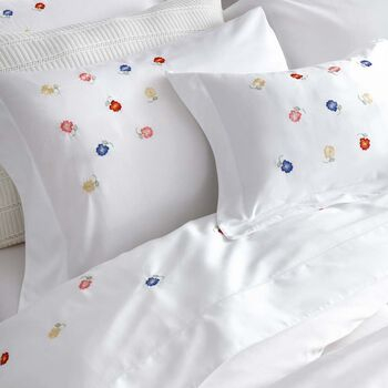 imagem de Kit Fronha 50x70cm com Almofada 300 Fios Florzinha 3 peas - Marken Fassi