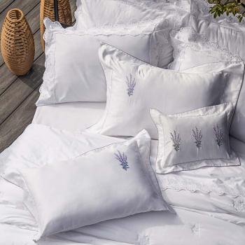 imagem de Kit Fronha 50x70cm com Almofada 300 Fios Lavanda 3 peas - Marken Fassi