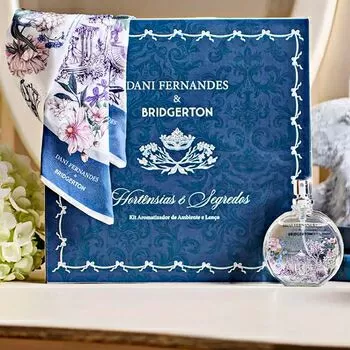 imagem de Kit Lenço e Home Spray 25ml Bridgerton Hortênsias e Segredos 2 peças - Dani Fernandes