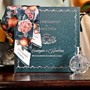 imagem de Kit Lenço e Home Spray 25ml Bridgerton Laranjas e Realeza 2 peças - Dani Fernandes