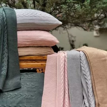 imagem de Kit Peseira com Porta-Travesseiros Tricô 3 peças - Marken Fassi