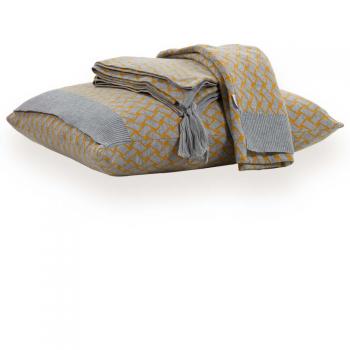 imagem de Kit Peseira Decorativa com Fronhas Pina 3 peas - Catran