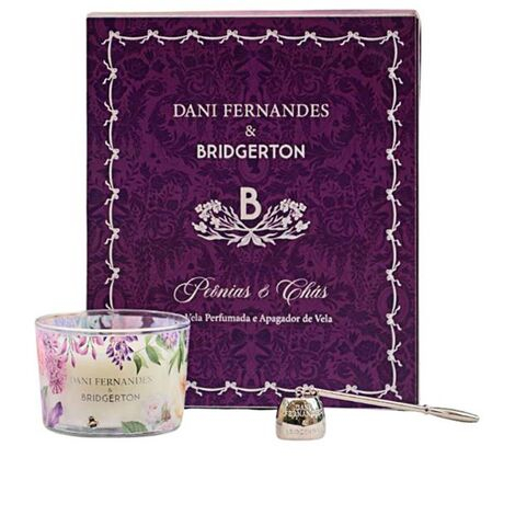 imagem do produto Kit Vela Perfumada 90g e Apagador Bridgerton Pe�nias e Ch�s 2 pe�as - Dani Fernandes