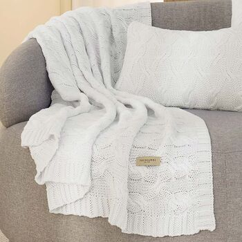 imagem de Manta Decorativa Tricot Vittoria 125x150cm - Trussardi