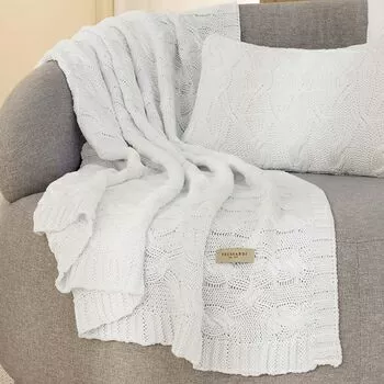 imagem de Manta Decorativa Tricot Vittoria 125x150cm - Trussardi