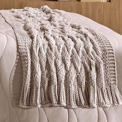 imagem de Peseira Decorativa Tricot Ferrucci 80x220cm - Trussardi