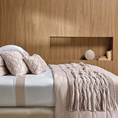 imagem do produto Peseira Decorativa Tricot Ferrucci 80x220cm - Trussardi
