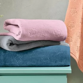 imagem de Toalha de Banho Avulsa Infantil Estelar - Karsten