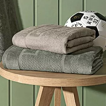 imagem de Toalha de Banho Infantil Futebol - Karsten