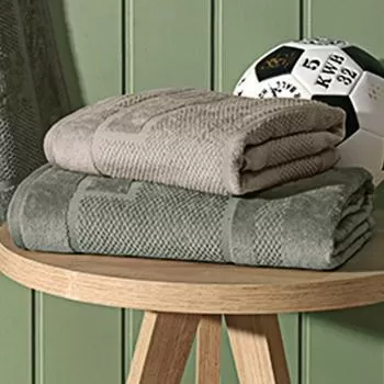 imagem de Toalha de Banho Infantil Futebol - Karsten