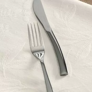 imagem de Toalha de Mesa Redonda 170cm Antimancha Katherine - Karsten