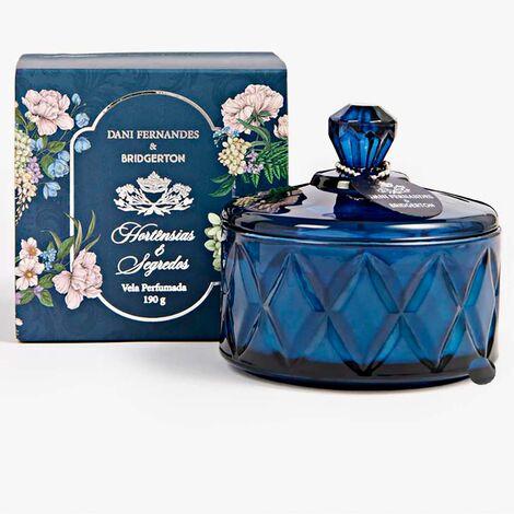 imagem do produto Vela Perfumada Bridgerton Hort�nsias e Segredos 190g - Dani Fernandes