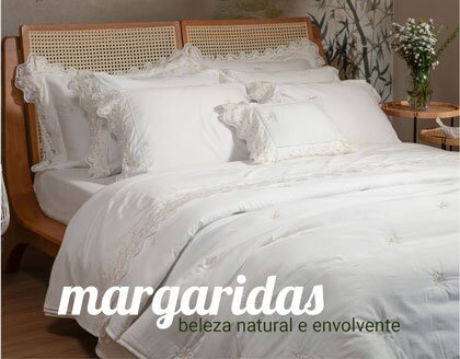  As Margaridas são flores geralmente associadas a significados positivos como pureza, inocência e ao amor verdadeiro. As brancas são versáteis e combinam com qualquer ambiente. Conhecidas como 